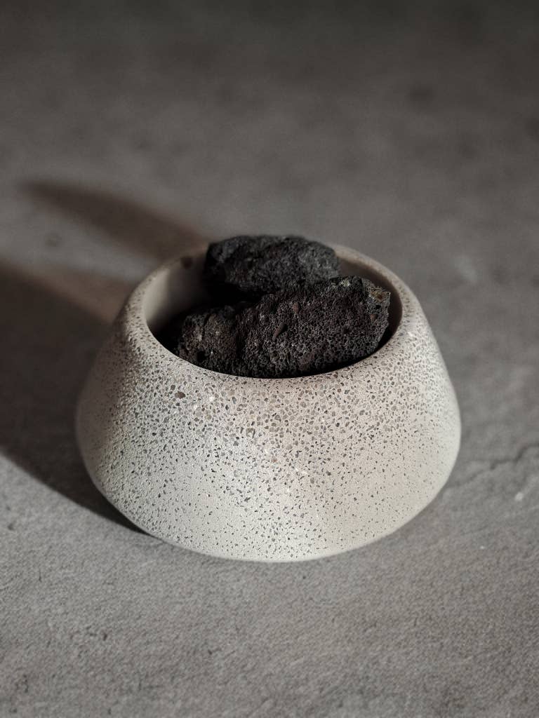 Ana Barroso Porto - Wholesale Reed Diffuser - Mineral Diffuser with Handcrafted Concrete Bowl