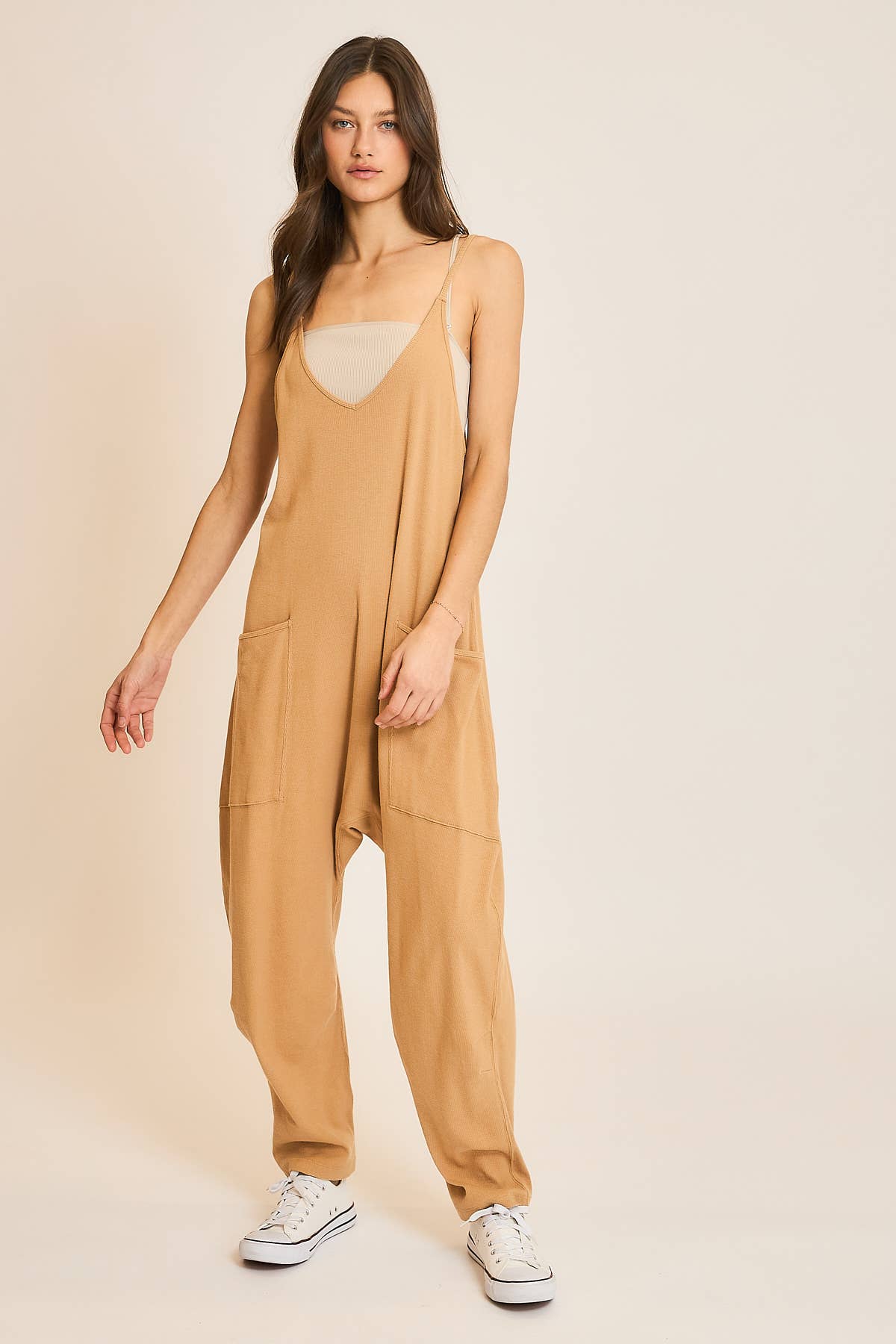 Wishlist Apparel – Engroshandel Jumpsuit - Dame – RIBSTRIKKET JUMPSUIT MED LOMMER/WL23-800211