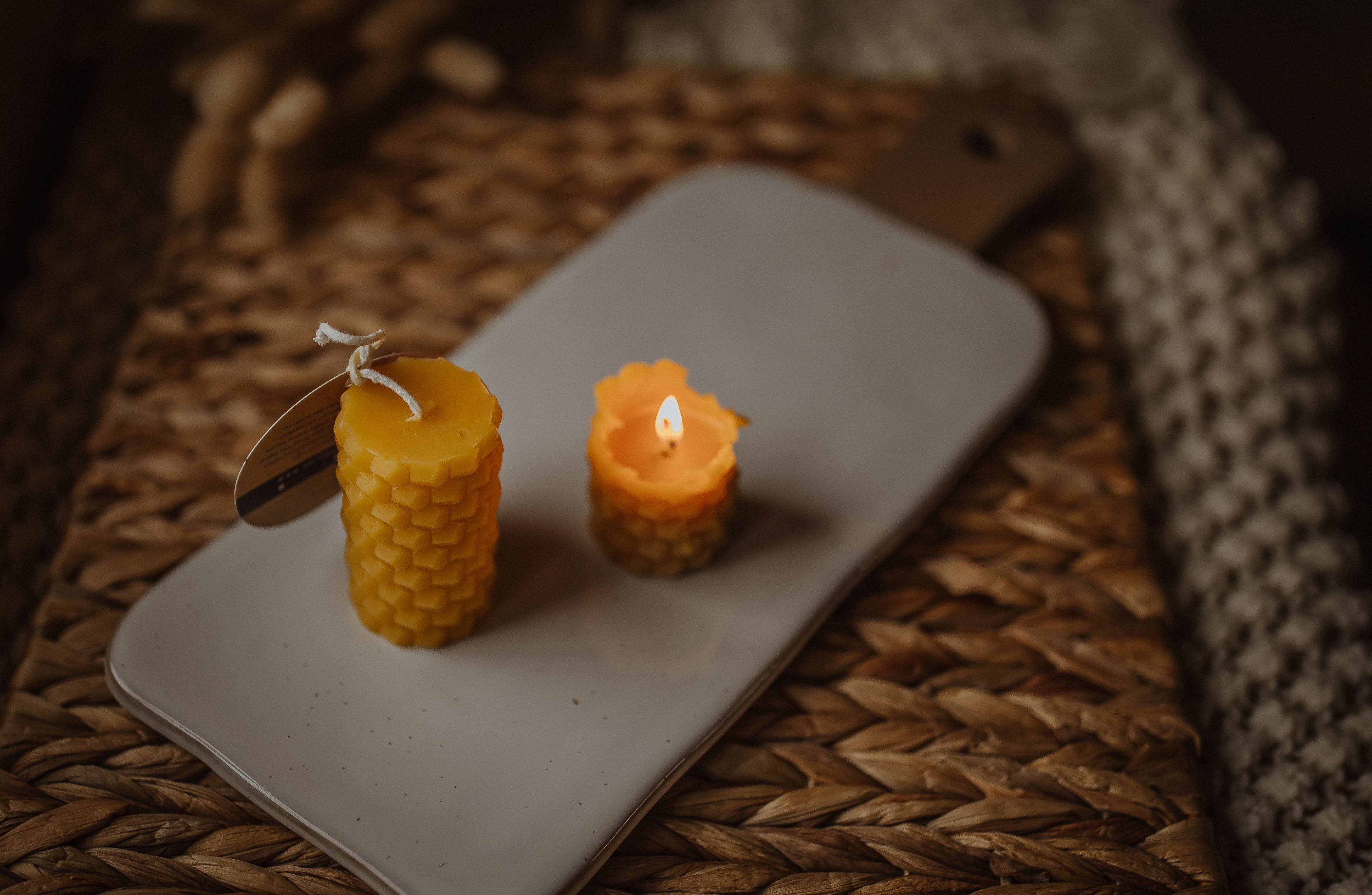 The Holton Homestead - Wholesale Pillar Candle - Beeswax pillar candle 'Bobby"1