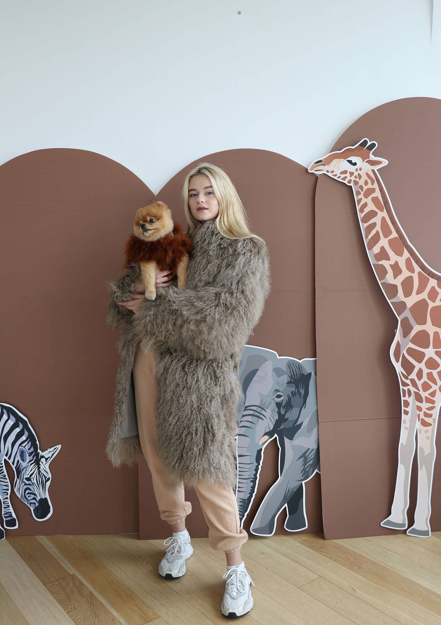 Pellobello – wholesale Fur/faux fur coat – Women's – Shearling Long Collar Coat Smokey Beige2