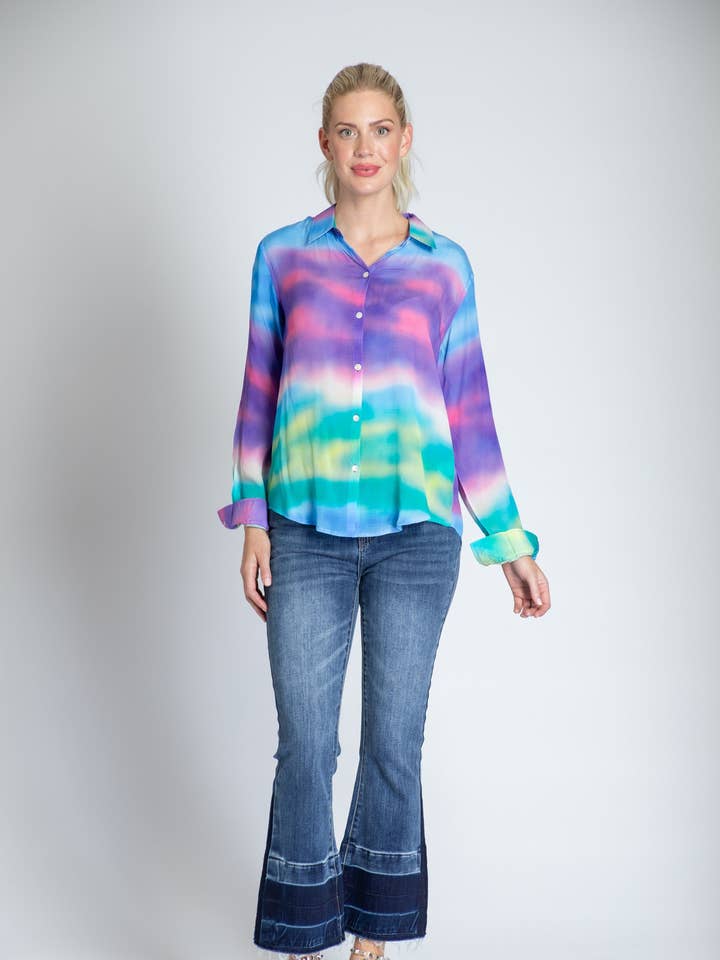 Sin color Colorido estampado degradado, abotonado con manga enrollable de venta al por mayor en Faire0