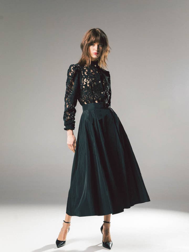 Camicia in pizzo di velluto per la vendita all'ingrosso da parte di simona bonacci