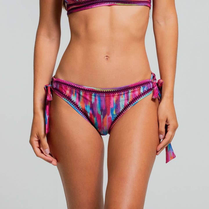 BRAGUITA AJUSTABLE CORTE LATINO EXÓTICO para venta al por mayor de Cosita Linda