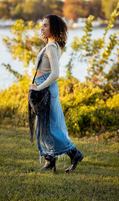 Earth Divas - Vendita all'ingrosso Borsa a tracolla - Donna - Borsa porta passaporto triangolare in cotone lavato con frange7