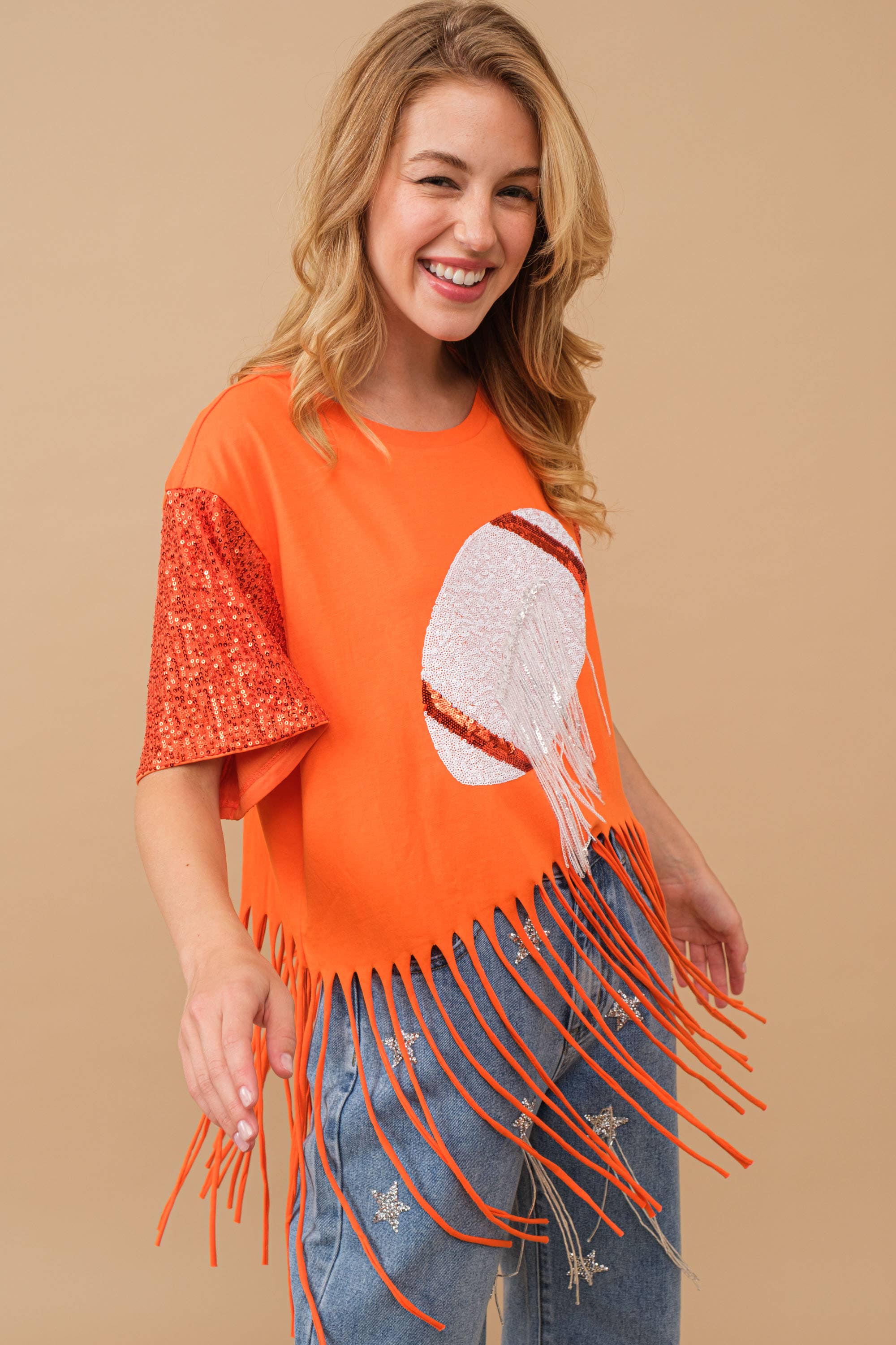 Blue B – Großhandel T-Shirt – Damen – 34255T - Fußball-T-Shirt mit Paillettenfransen und Grafik7