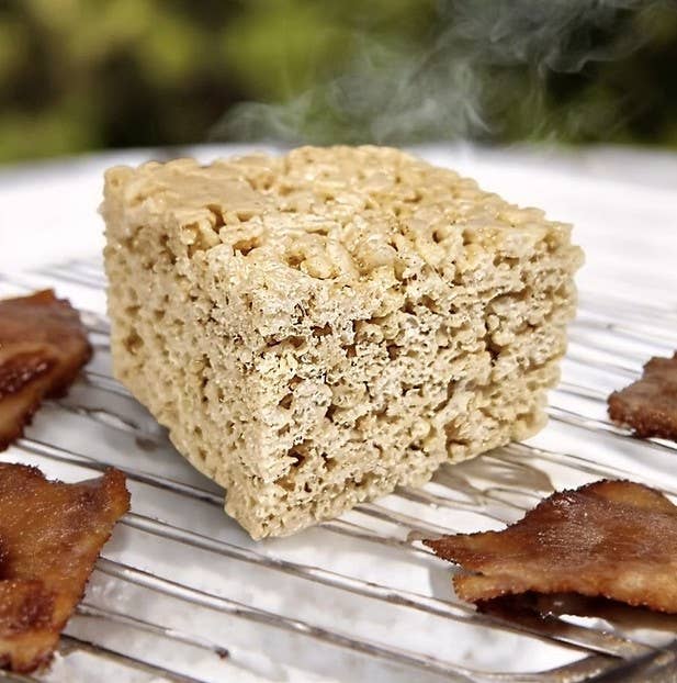 Carrie's Crispies - Wholesale Snack Bar - Maple Bacon