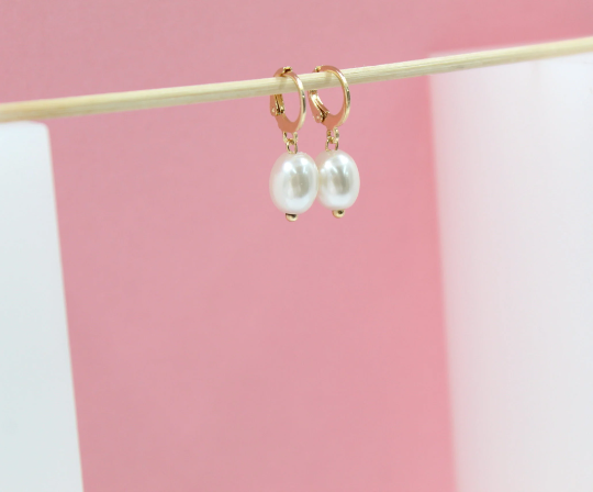 MIA Jewelry - Wholesale Dangle Earrings - 18K Gold Filled Oval Synthetic Pearl Lever Back Earrings1
