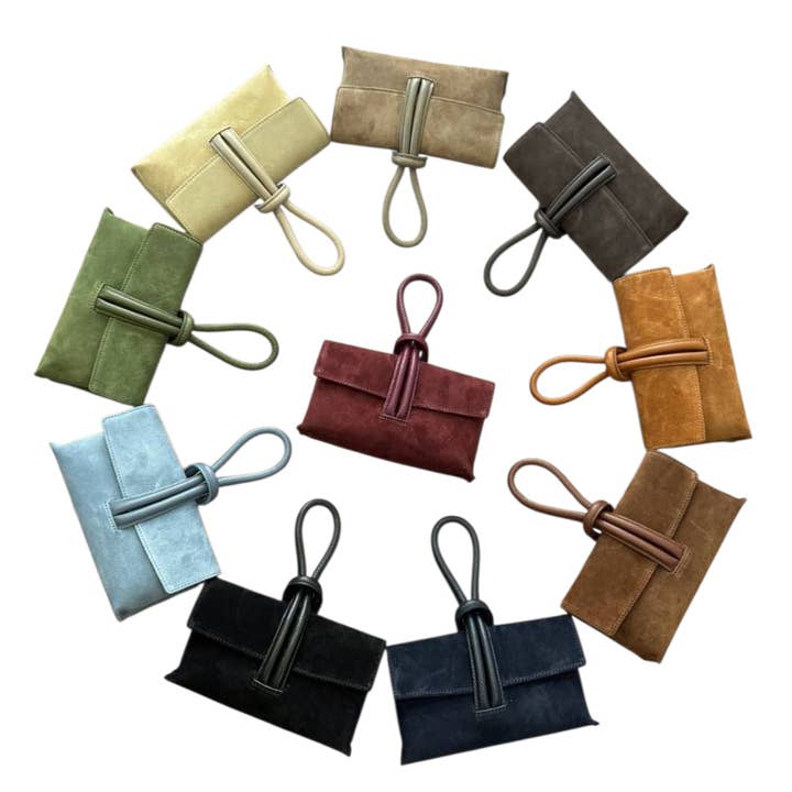 SUEDE SIMONE CLUTCH TASKE for engroshandel hos Justin Gregory Inc