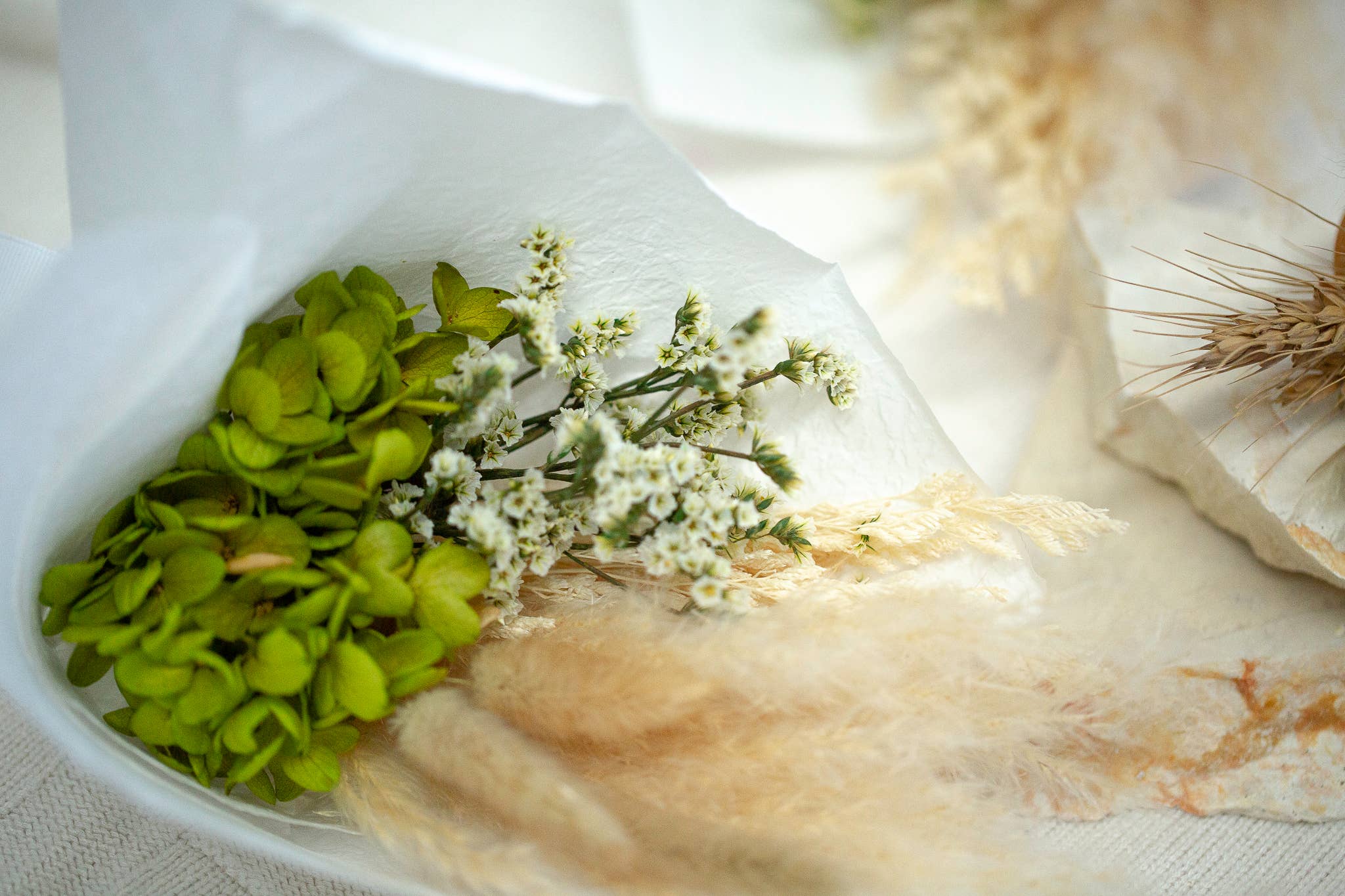 Peach Green Mini Bouquets for wholesale on Faire2