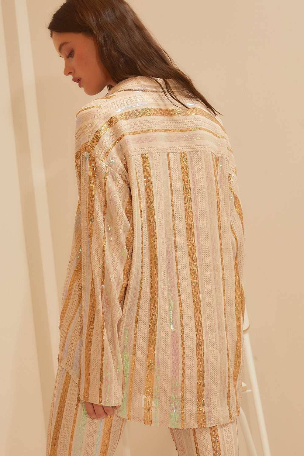 CREME MULTI Camisa Formal de Lantejoula Stripe Neutro para venda a revendedores na Faire1