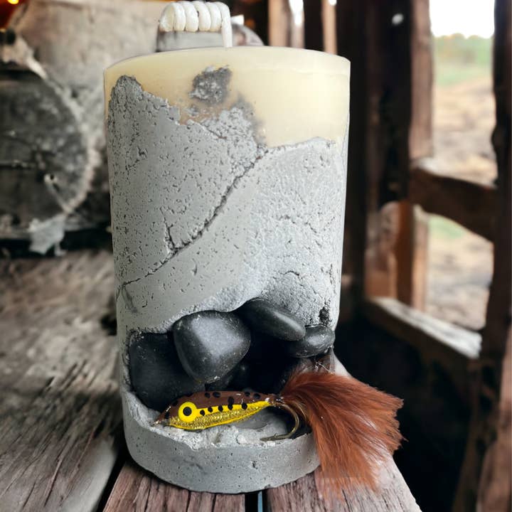 Kentucky Bourbon Flyfishing- Concrete Pillar Candle for wholesale by Koramor