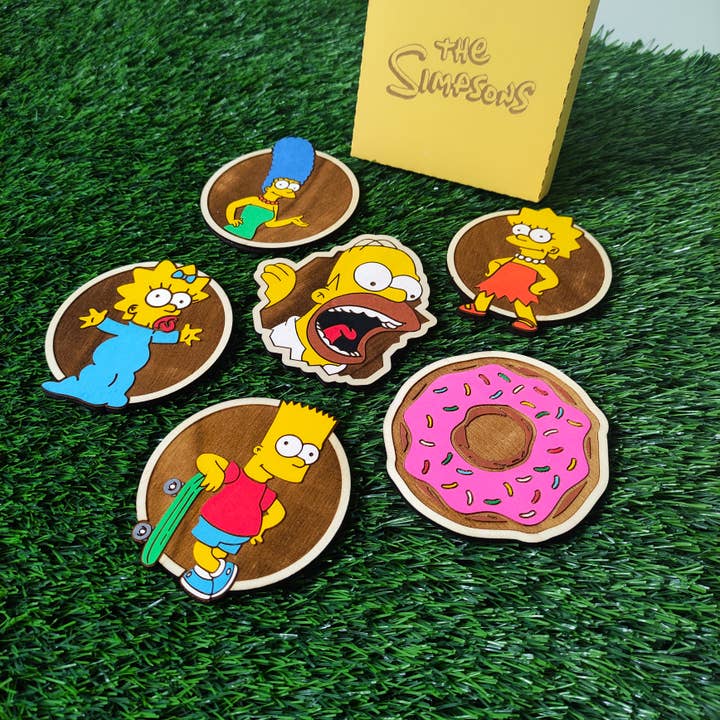Herbs&Belles - Wholesale Coasters - Set of 6 Colorful Simpsons Wooden Coasters, Homer Marge Bart1
