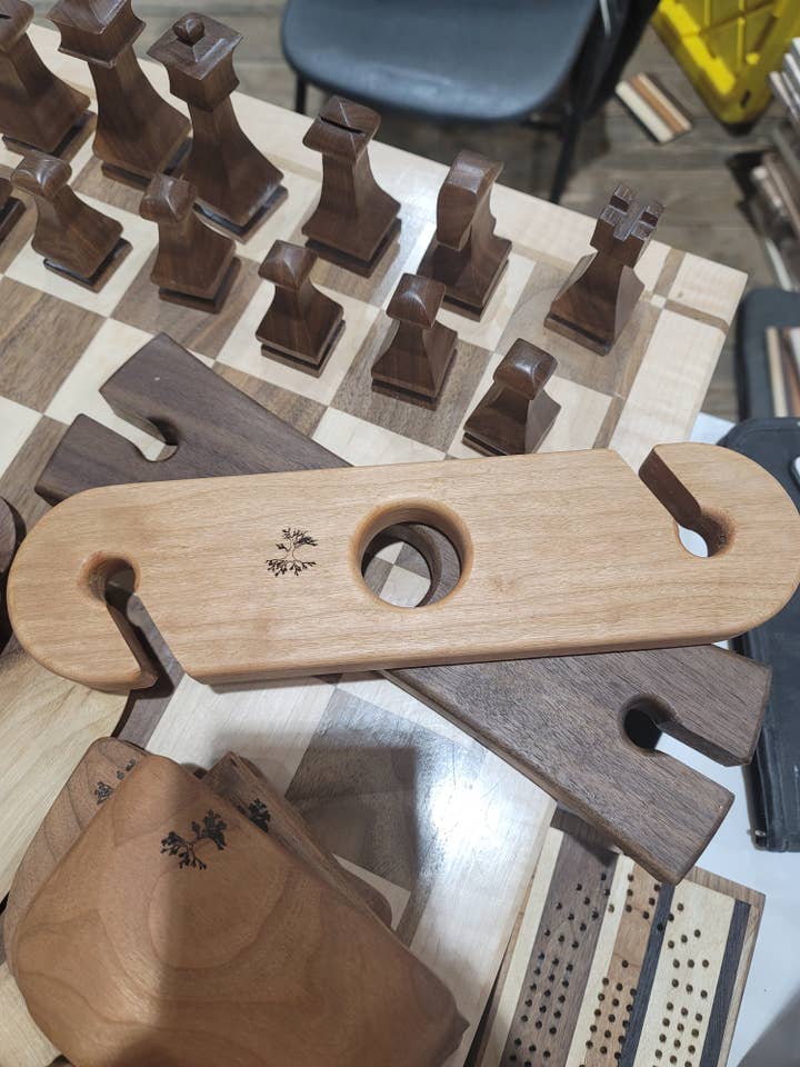 Wooden wine caddie for wholesale by Roots to Branches Inc.