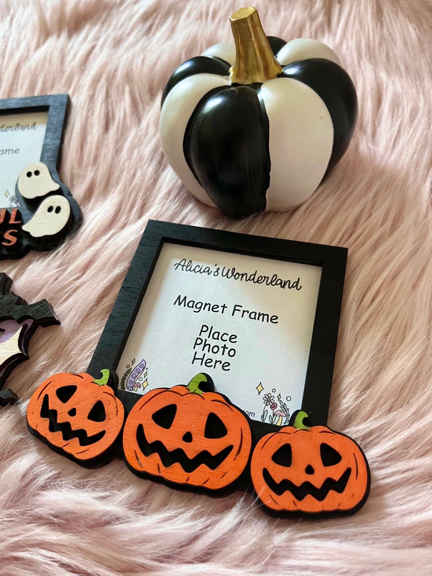 Alicia's Wonderland - Wholesale Picture Frame - Spooky Magnet Picture Frame| 3x3 Photo| Halloween 4