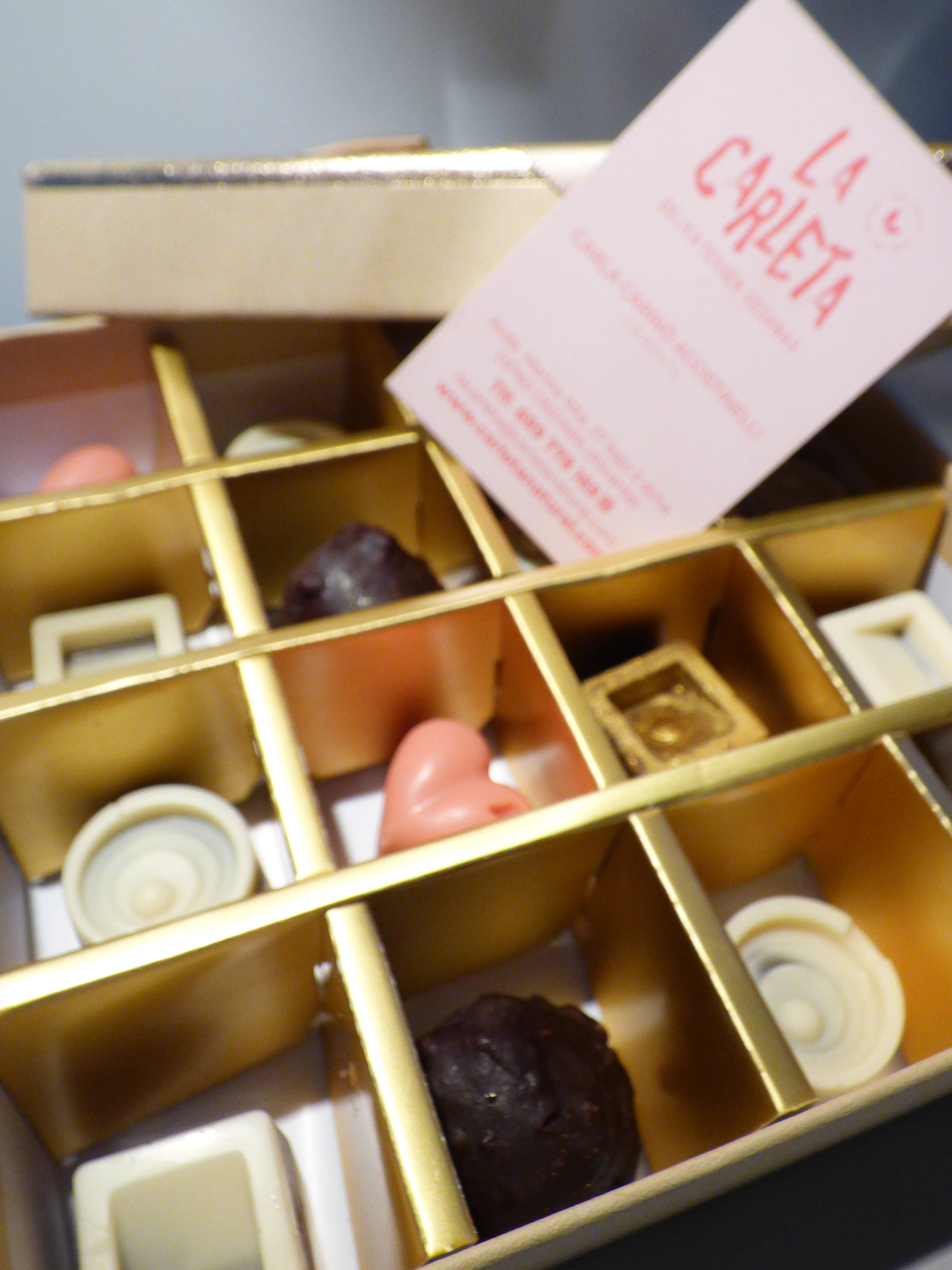 GOURMET VEGAN S.L - Vendita all'ingrosso Cioccolato - Scatola di cioccolatini vegani2