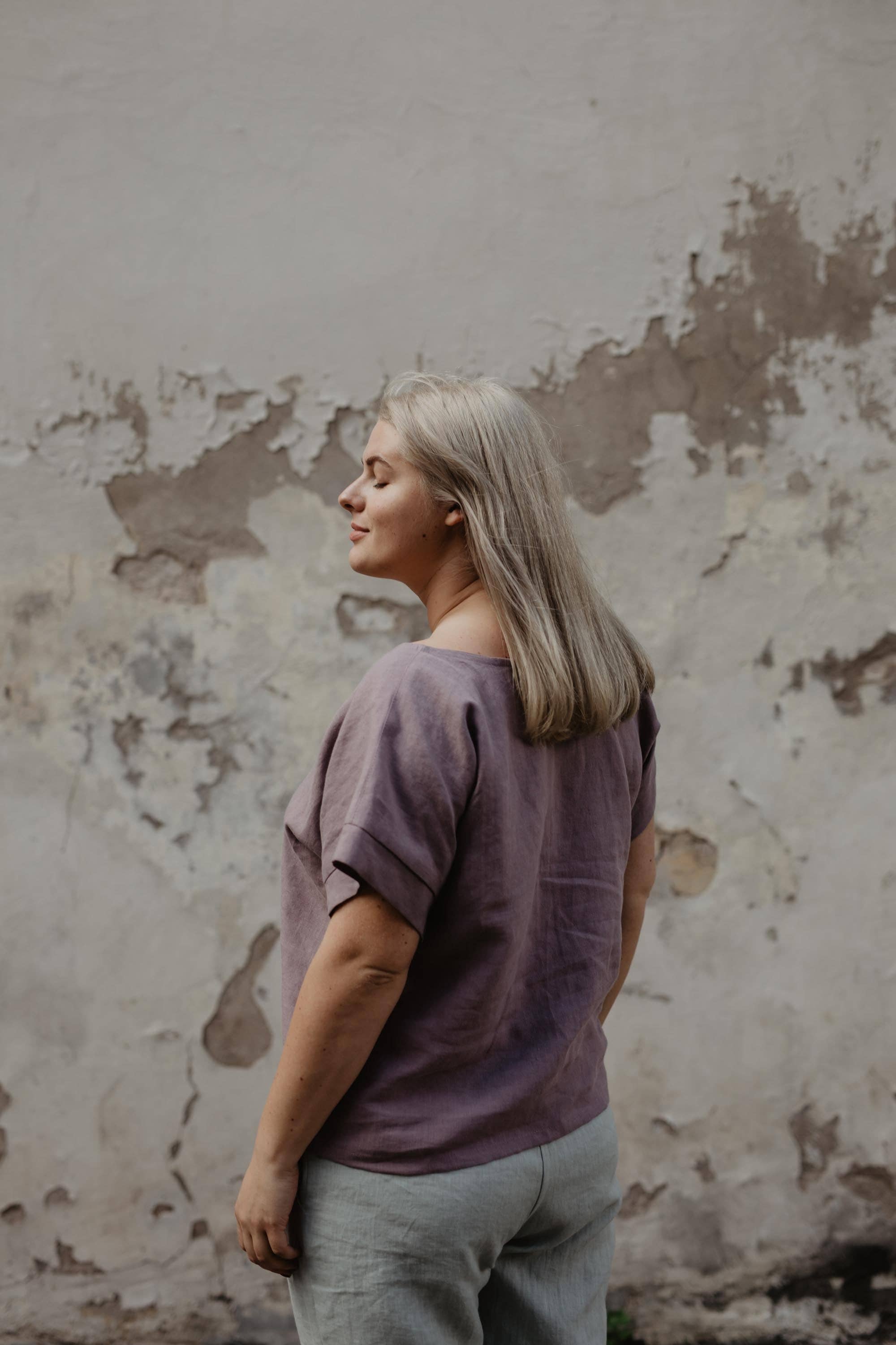 AmourLinen - Wholesale T-Shirt - Women's - Linen top Porto10