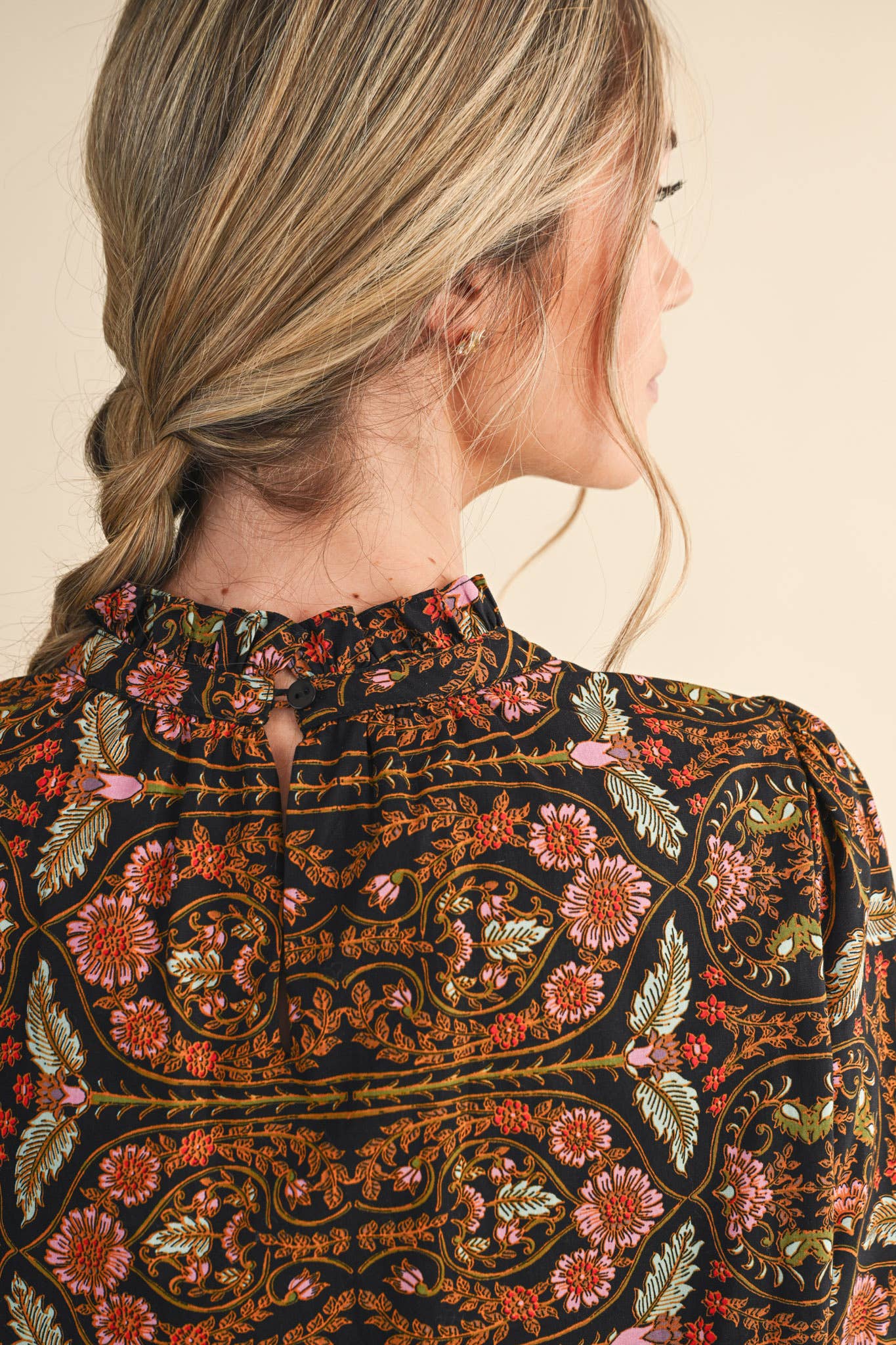 &MERCI - Wholesale Blouse - Women's - EXCLUSIVE FLORAL PRINT TOP WITH FLORAL TRIM MTP45288