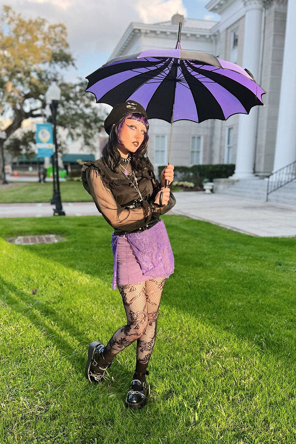 vampirefreaks - Wholesale Umbrella - Unisex - Batwing Pagoda Umbrella [BLACK/LIGHT PURPLE]1