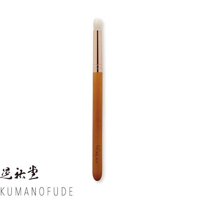 Kumano brush MAKIKO Eye shadow brush MM-04 for wholesale by Hands On Workshop