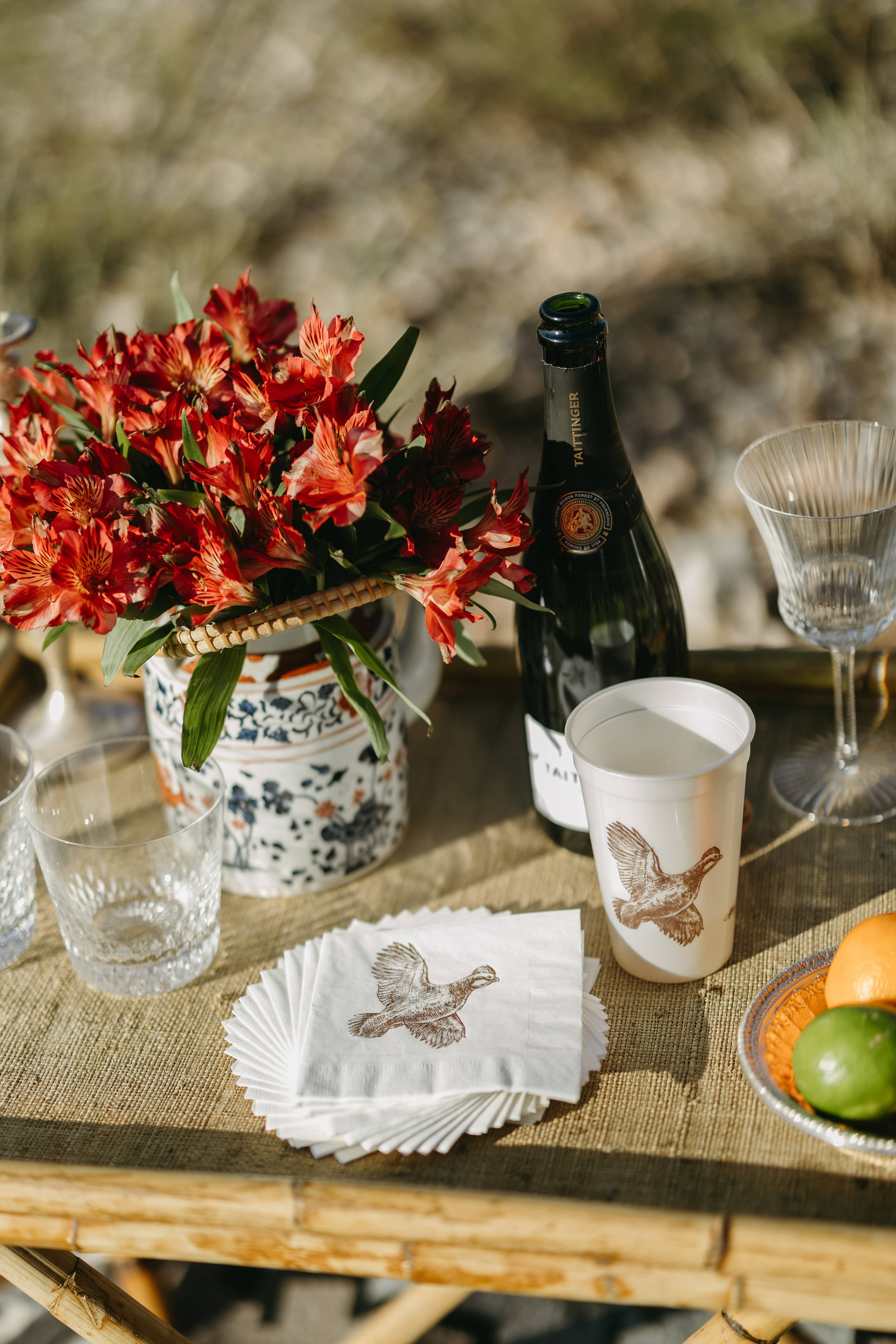 Alexa Pulitzer - Wholesale Wegwerpbeker - Gekarelde kwartelkopjes van 16 oz met parels4