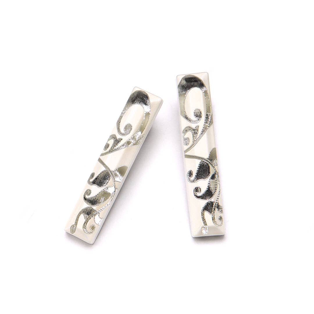 Cristallo di Fiore Earring Latte for wholesale on Faire