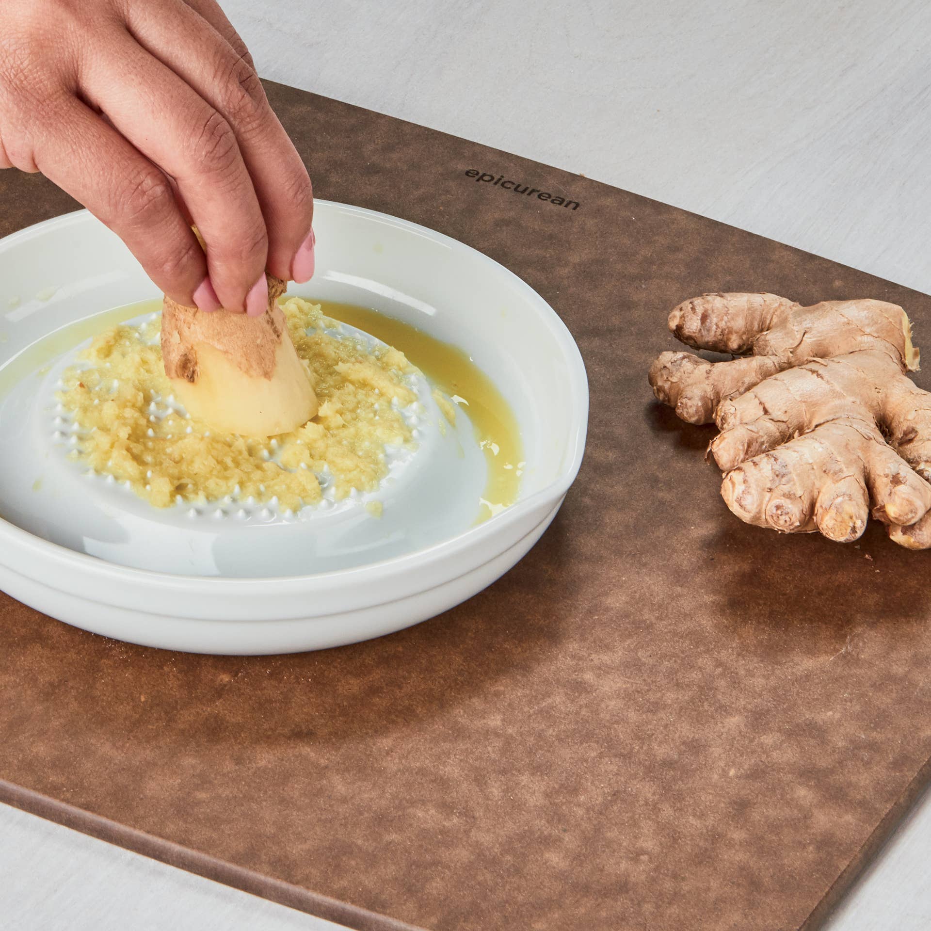 Kyocera International, Inc. - Wholesale Grater -  CERAMIC GRATER5