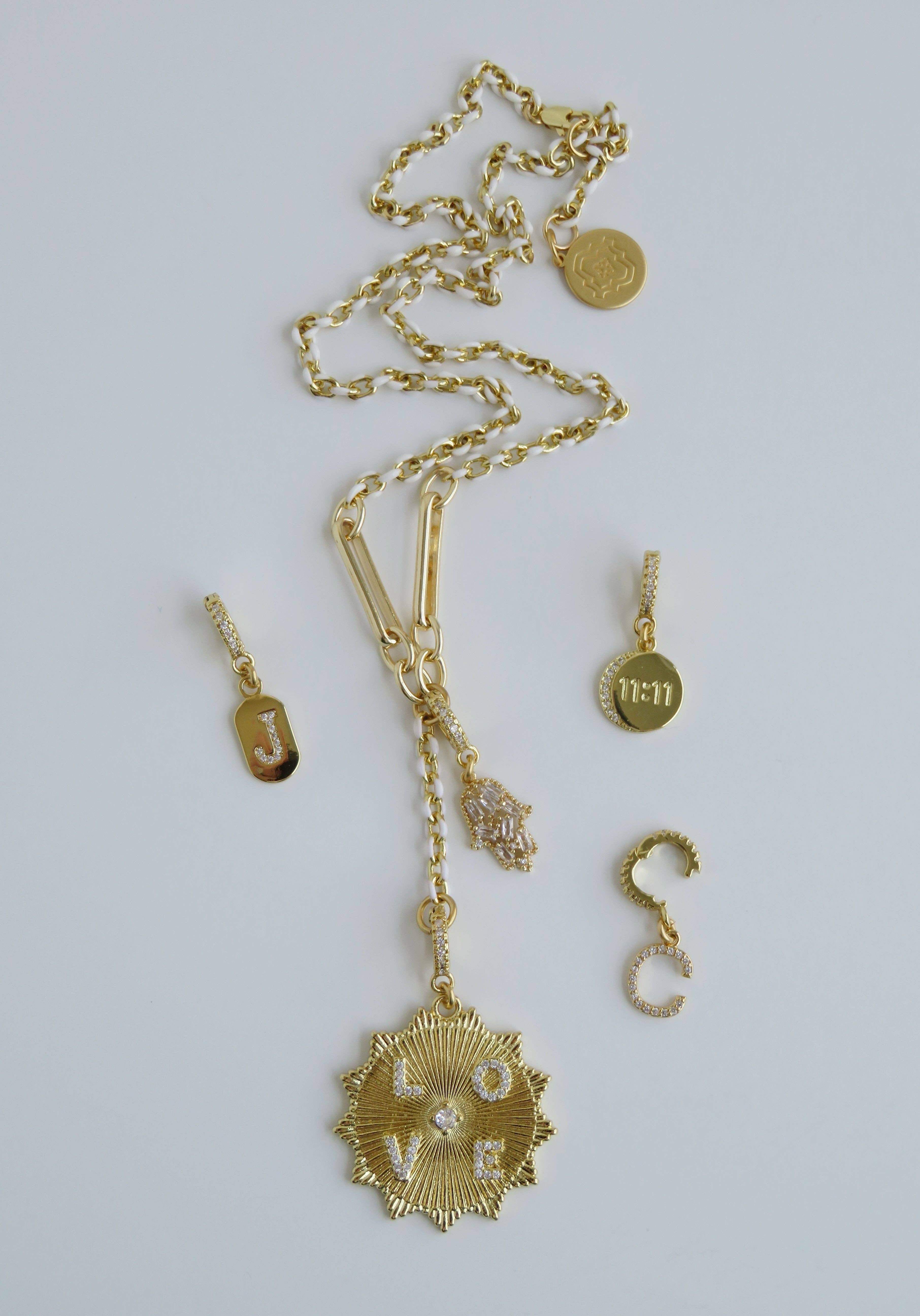 Boutique Suarez Co. - Wholesale Y-Neck/Lariat Necklace - White Oval Link Lariat Charm Holder Necklace5