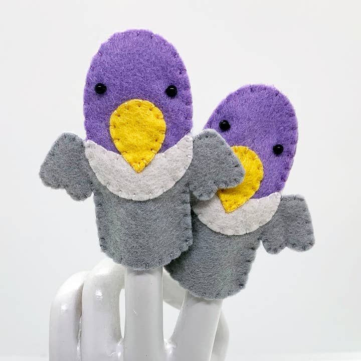 Pigeon Vilten vingerpop voor wholesale door Lumpy Buttons