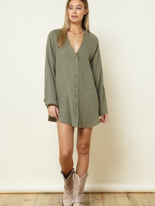 Robuste Tunika mit Knopfleiste und langen Ärmeln St39624 für den Großhandel von STYLE RACK