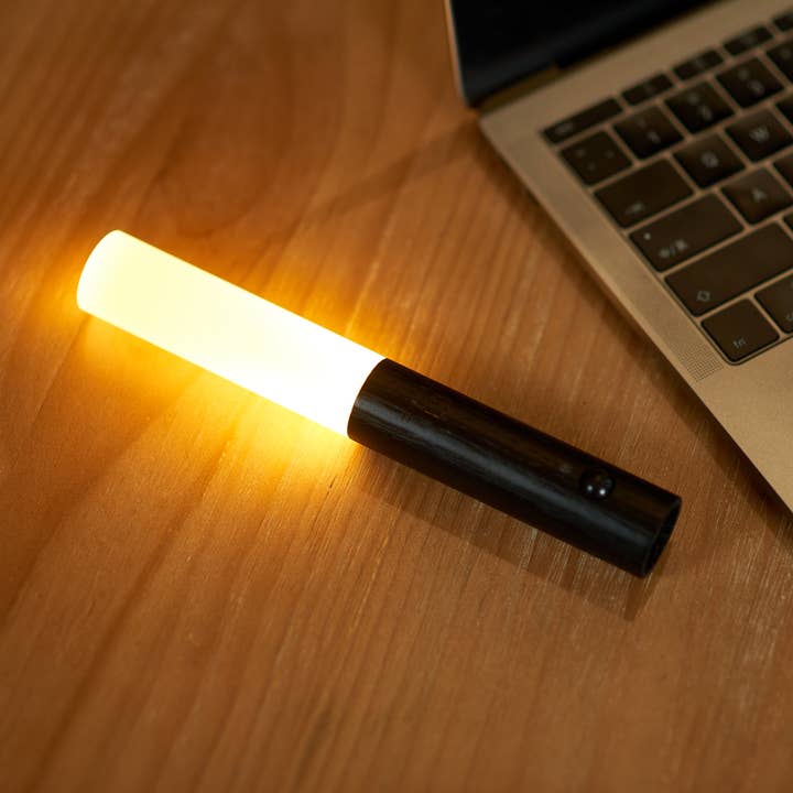 Gingko Design - Wholesale Accent/desk lamp - Smart Baton Light16