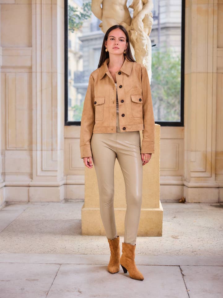 Crema scura Leggings slim beige similpelle - Orice in vendita all'ingrosso su Faire1