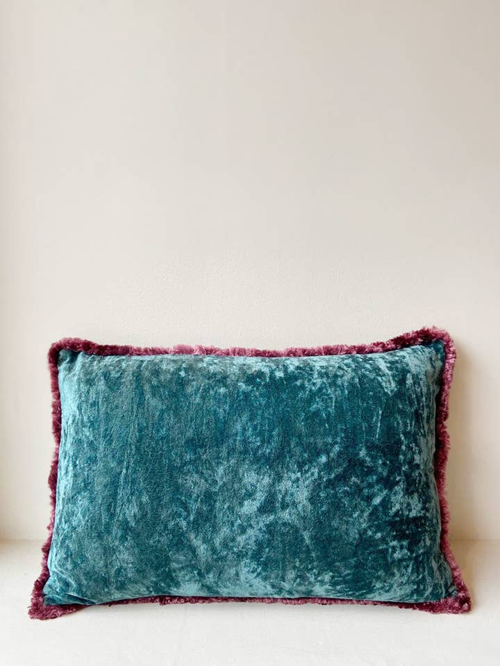 Samtteal mit Pflaumenfransen für den Großhandel von House of Roya Ltd