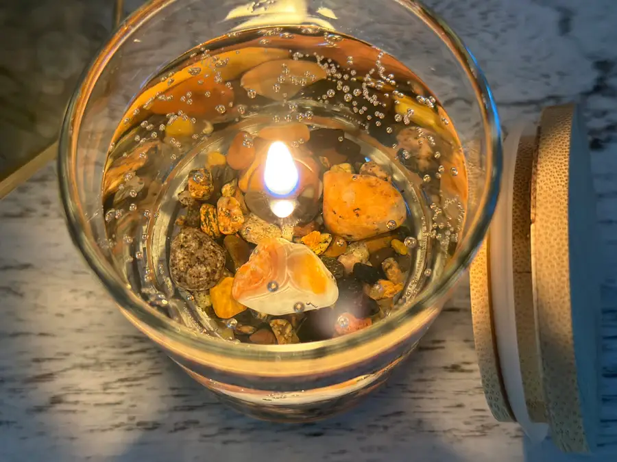 Devonian Coast - Wholesale Novelty Candle - Lake Superior Agate Gel Candle – Medium 6oz Wax4