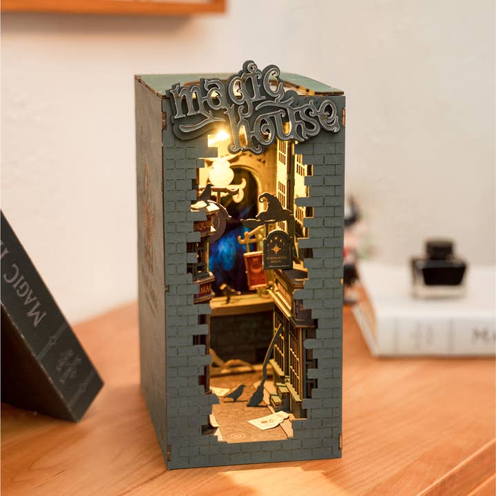 Robotime - Wholesale DIY Craft Kit - TGB03 Magic House Book House Rolife 3D Wooden Puzzles