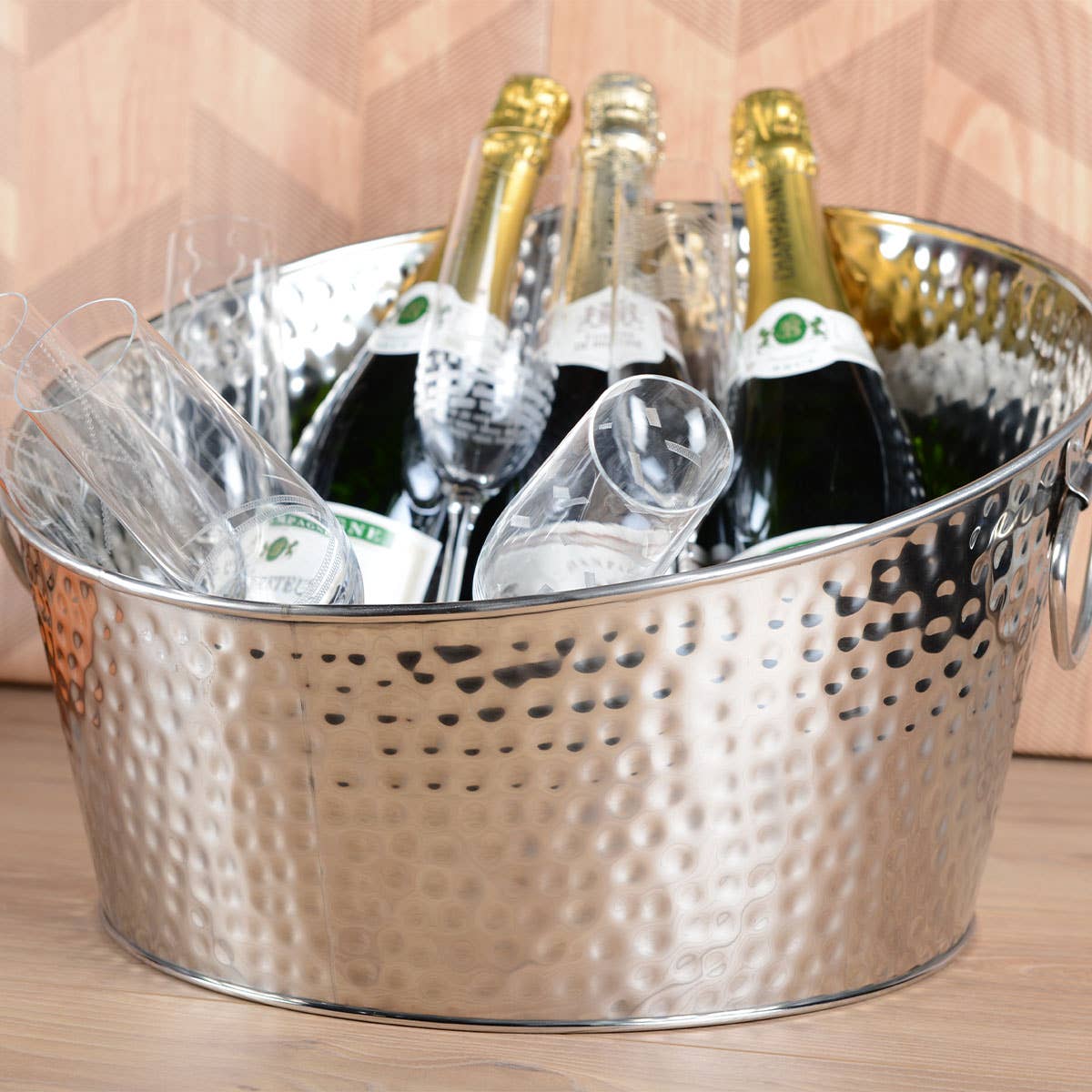 SILVER Hammered champagne bucket 25x40x40cm for wholesale on Faire2