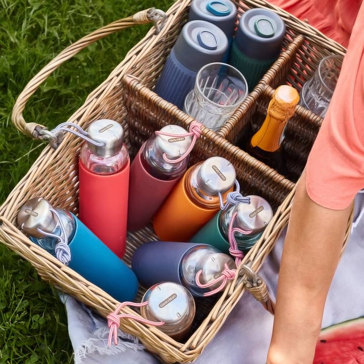 BOUTEILLE D'EAU EN VERRE 600ml pour la vente par Black + Blum Europe