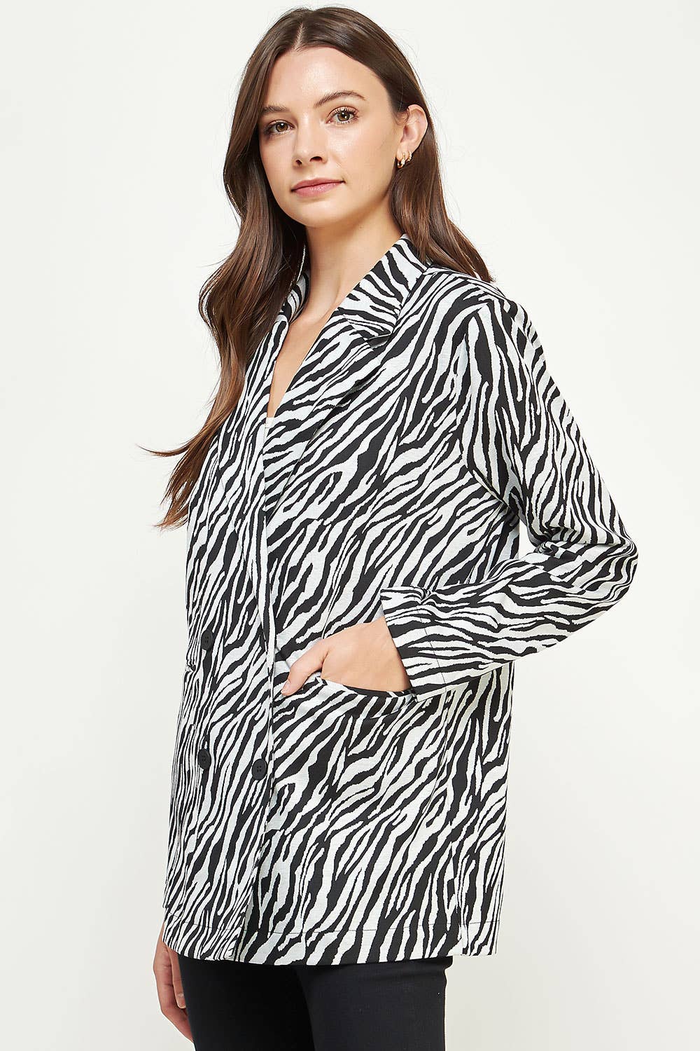 Strut & Bolt – Engroshandel Blazer - Dame – Zebra Mønster Strik Blazer3