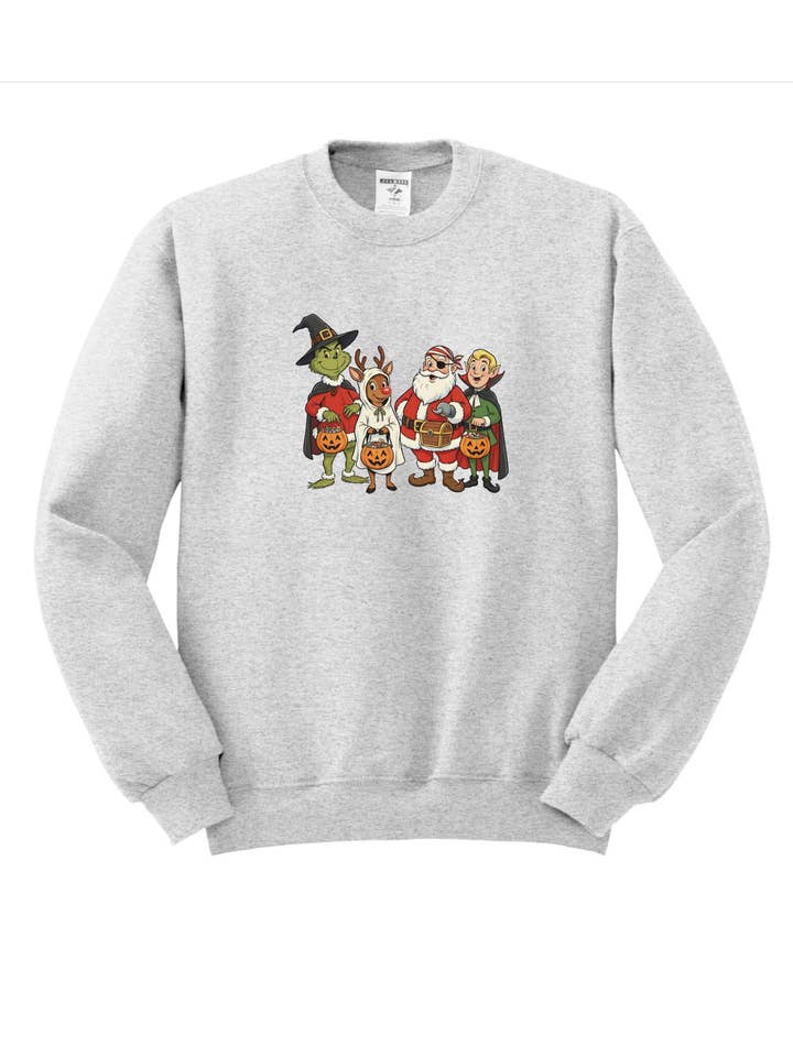 Sweat-shirt col rond "Holly Jolly Halloween Mashup" pour la vente par a Diamond in the North