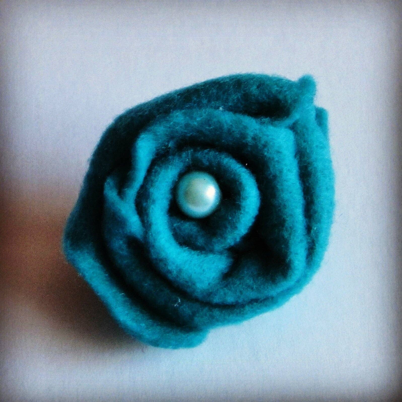 Style Showroom - Wholesale Brooch - Ladies Dark Green Felt Rose Corsage
