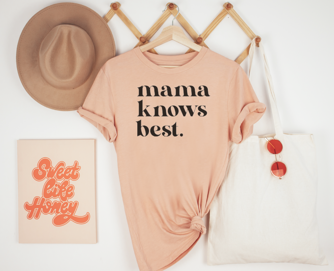 Tink & Key INC - Wholesale T-shirt met print - Dames - Mama weet het het beste1