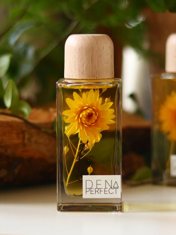 Honey Tobacco Botanical Reed Diffuser for wholesale by Den Perfect