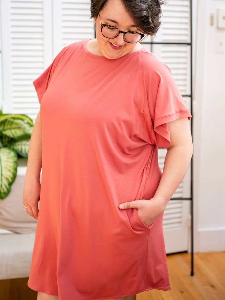 Knieriem Designs - Wholesale Dress - Women's - Short Sleeve Coral Knit Dress w/Pockets in Rayon Lycra2