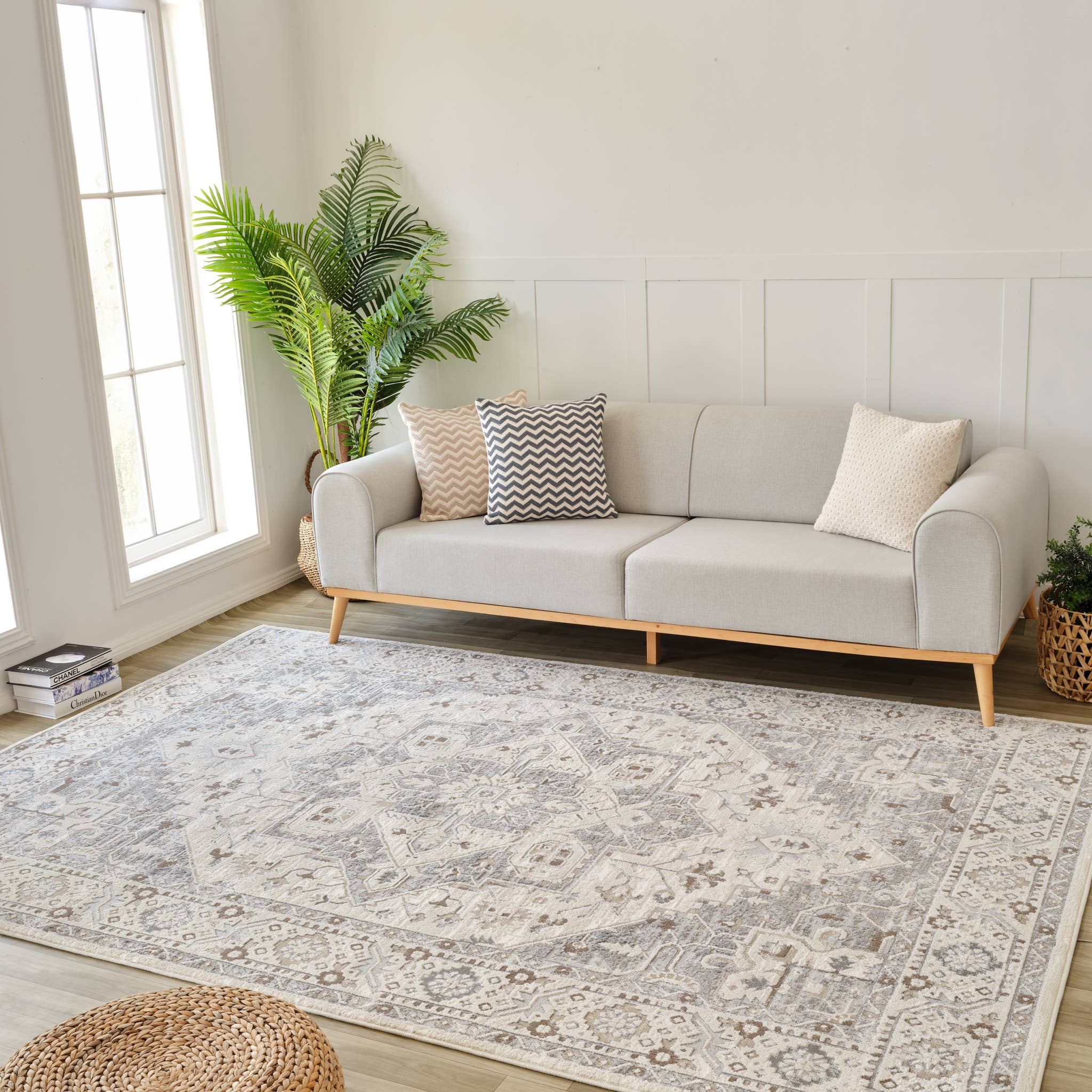 Persian Oriental Grey Beige Indoor Area Rug for wholesale on Faire2