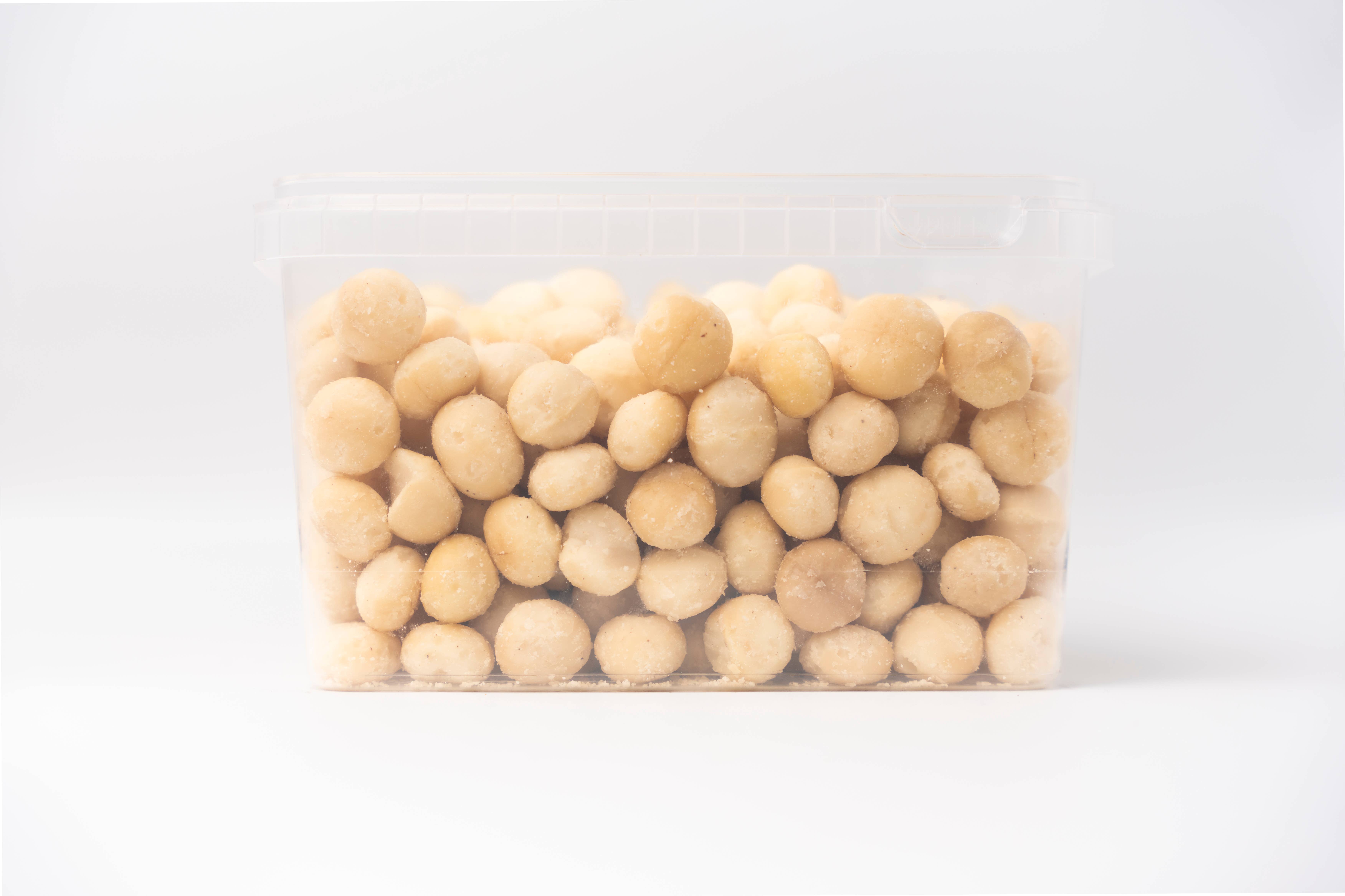 Agnellini Int Srl - Wholesale Nuts - Natural shelled Organic Macadamia Nuts 1.5kg1