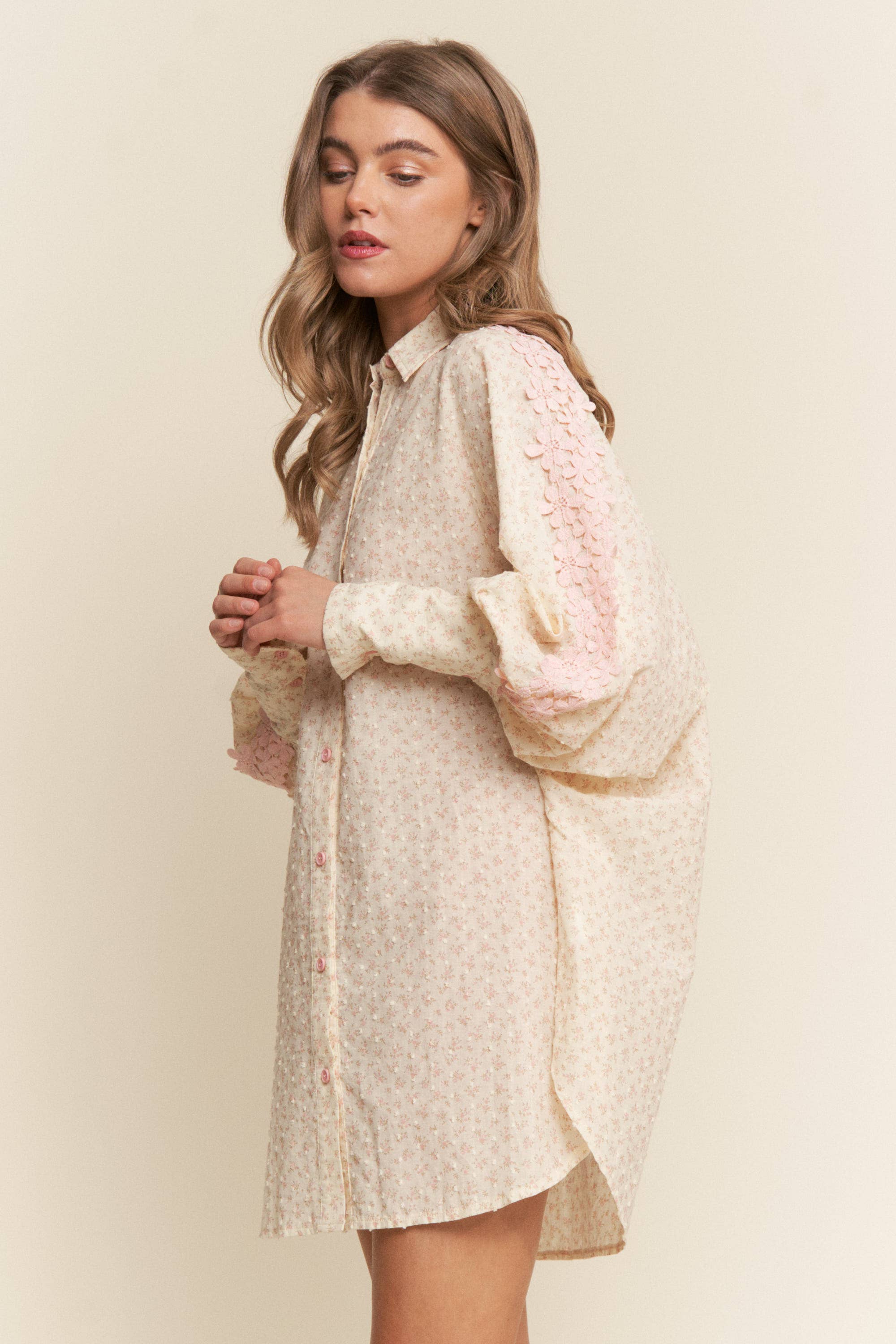 Cream Blossom Floral Print Long Sleeve Tunic Blouse for wholesale on Faire