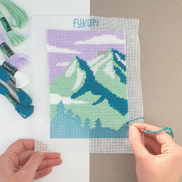 Fukuri - Wholesale Embroidery/Cross Stitch Supplies - Canvas Kit - DIY - Mountains