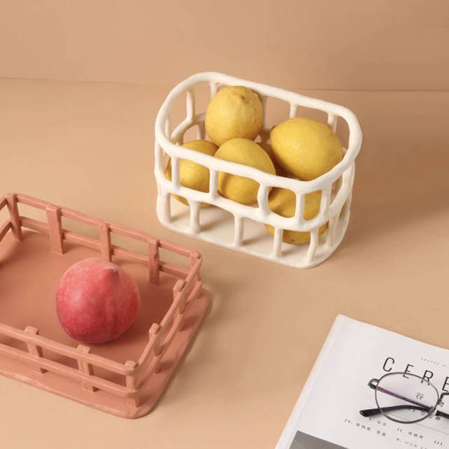Homerely (We Cover All Import Duties) - Wholesale Fruit Basket - Resin Morandi Hollow Fruit Tray4