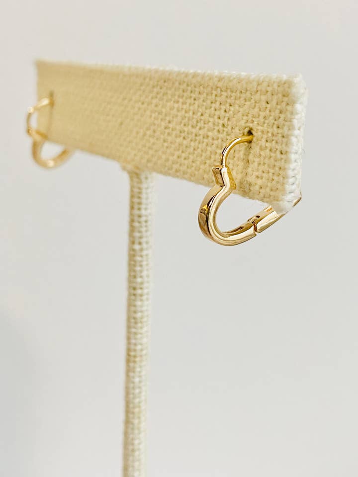 Huggies cuore d'oro per la vendita all'ingrosso da parte di Julie Ellyn Designs