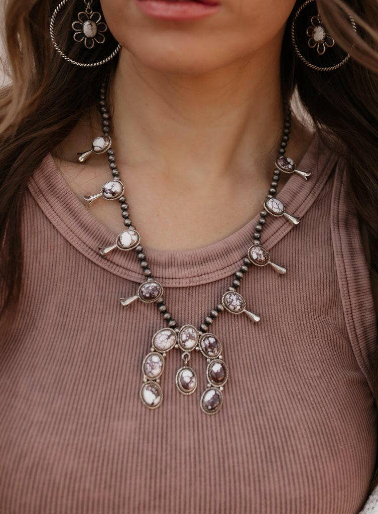 Krush Kandy - Wholesale Pendant/Charm Necklace - Horseshoe Blossom Desert Pearl Necklace PREORDER4