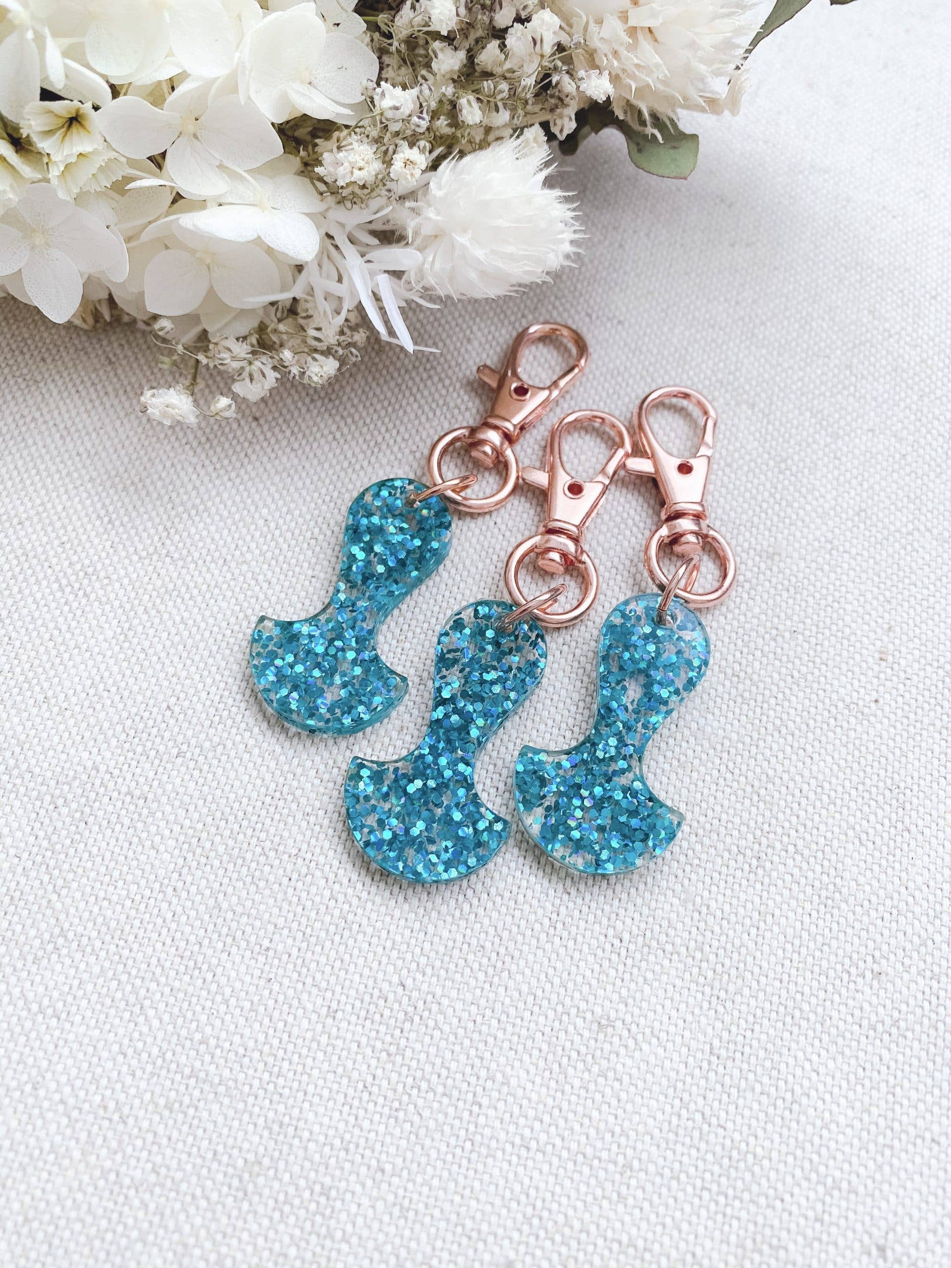 Chuckle & Wood - Wholesale Keychain – Women's - Trolley Tokens - Glitter2